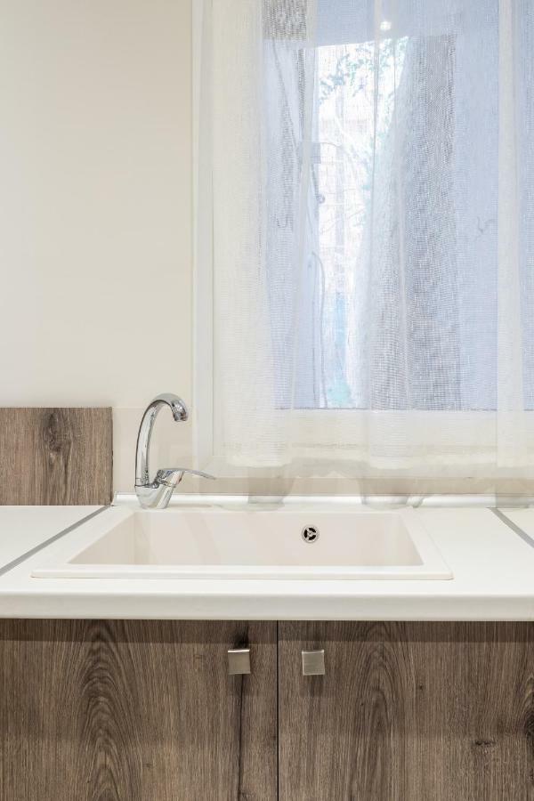Cozy Apartment In City Center Салоники Экстерьер фото